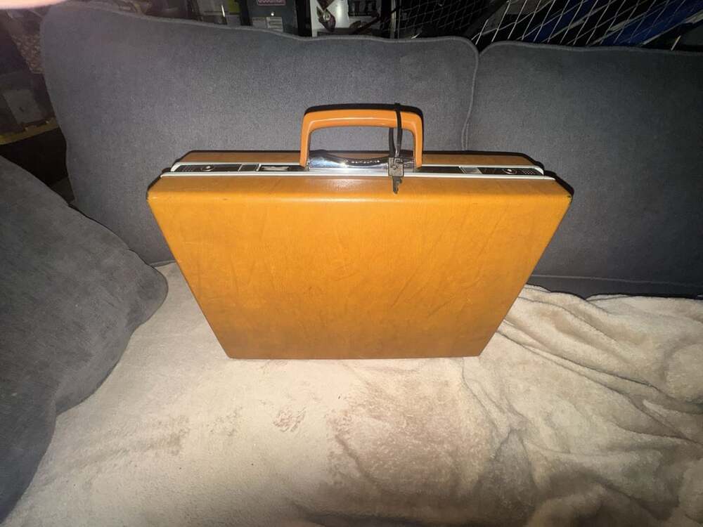 Vintage Samsonite Suitcase and Briefcase - WITH KEYS